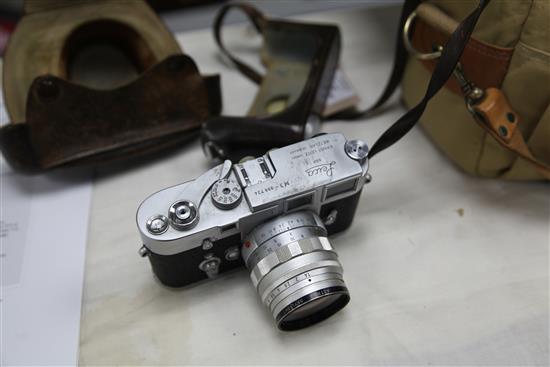A Leica M3 range finder camera, no. 998724,